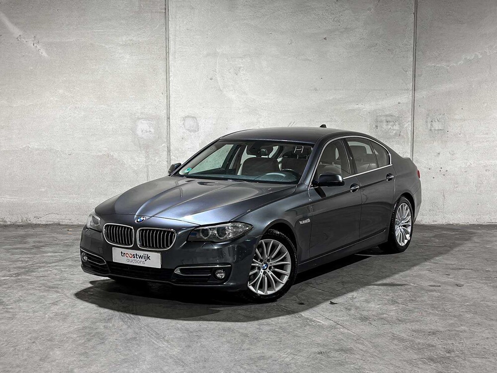 BMW 520i Luxury Edition 5-Reihe 181 PS 2017 (Original-NL), NP-432-L