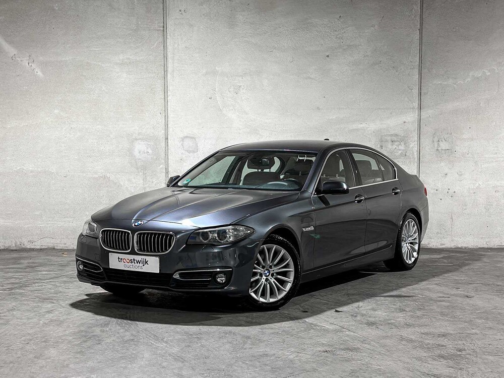 BMW 520i Luxury Edition 5-serie 181pk 2017 (Origineel-NL), NP-432-L