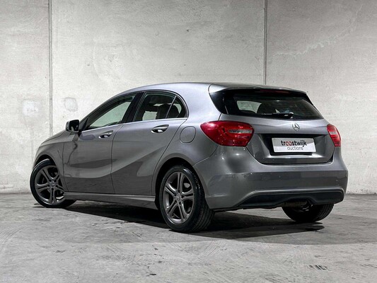 Mercedes-Benz A180 4U3 A-klasse 121pk 2013 (Origineel-NL), 8-SRR-41