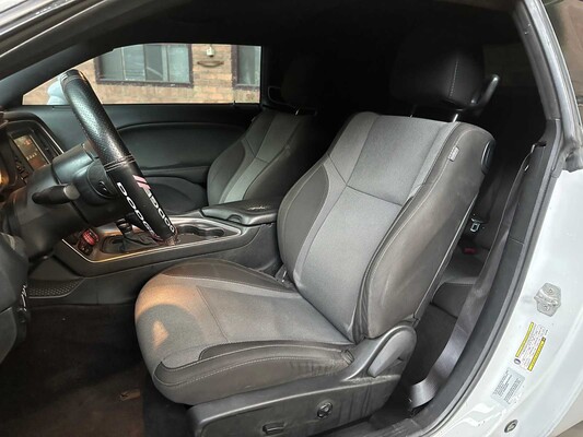 Dodge Challenger SXT 3.6 V6 305 PS 2016