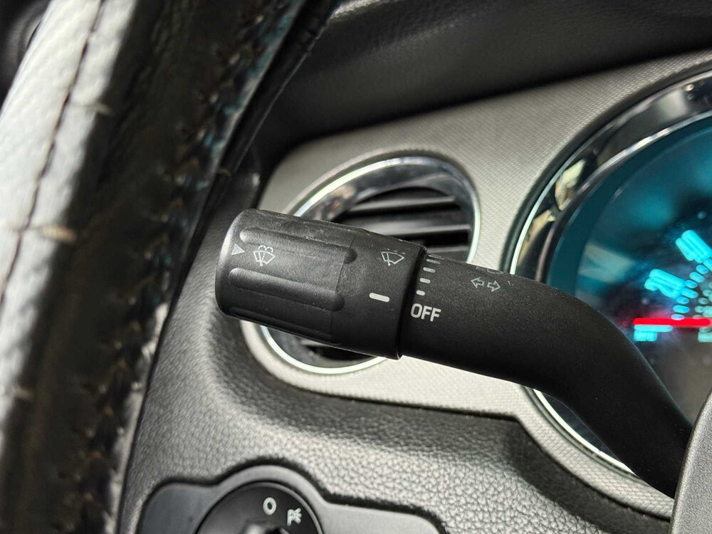 Ford Mustang 3.7 V6 305hp 2012 Coupe -Manual-