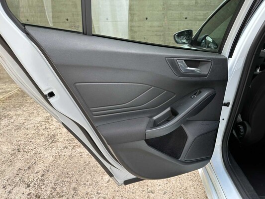 Ford Focus Wagon 1.0 EcoBoost Hybrid ST Line X Business 122pk 2021 (Origineel-NL+1eigenaar), N-245-JG