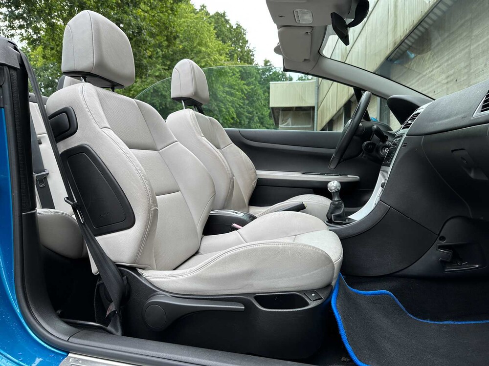 Peugeot 307 Coupé Cabriolet 2.0-16V 140pk 2006 (Origineel-NL), 22-SZ-KT