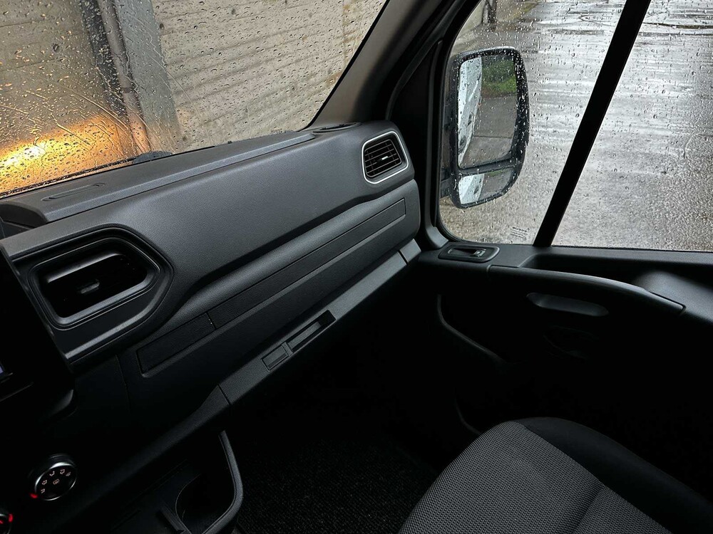 Renault Master T35 2.3dCi L3H2 W.E. 135pk 2024 (Origineel-NL + 1e eigenaar), V-22-HBV
