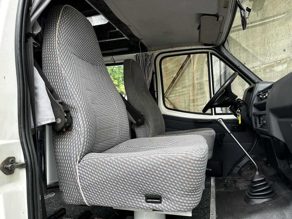 Ford Transit 100D KAMPEERAUTO 69pk 1992 Camper (Origineel-NL), DZ-NN-77
