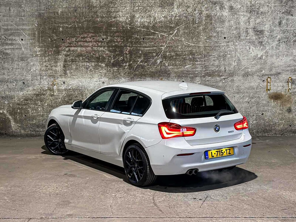 BMW 120i Edition M Sport Shadow High Executive 1-Serie 184 PS 2018 (Automatik), L-715-TZ
