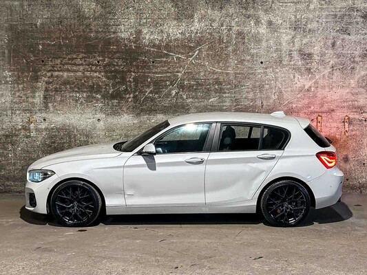BMW 120i Edition M Sport Shadow High Executive 1-Serie 184 PS 2018 (Automatik), L-715-TZ