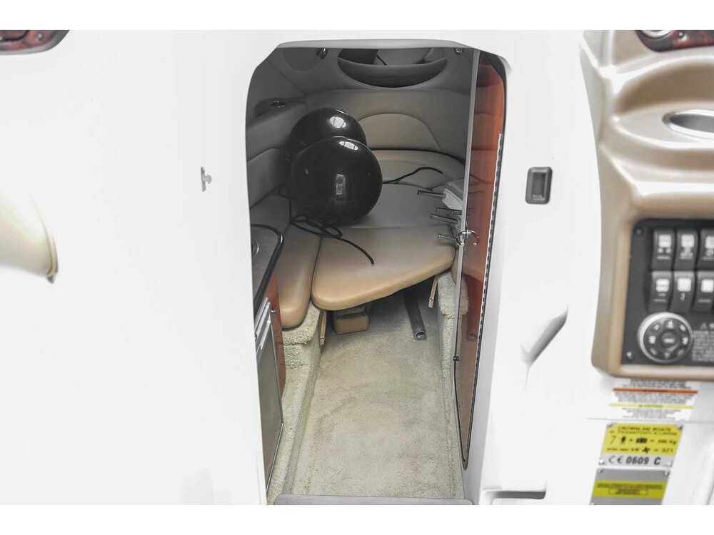 Crownline 266SC 2012 Speedboot (Mercruiser Motor 349,3PK) - (Trailer Harbeck BT3500M 62-WSJ-2)