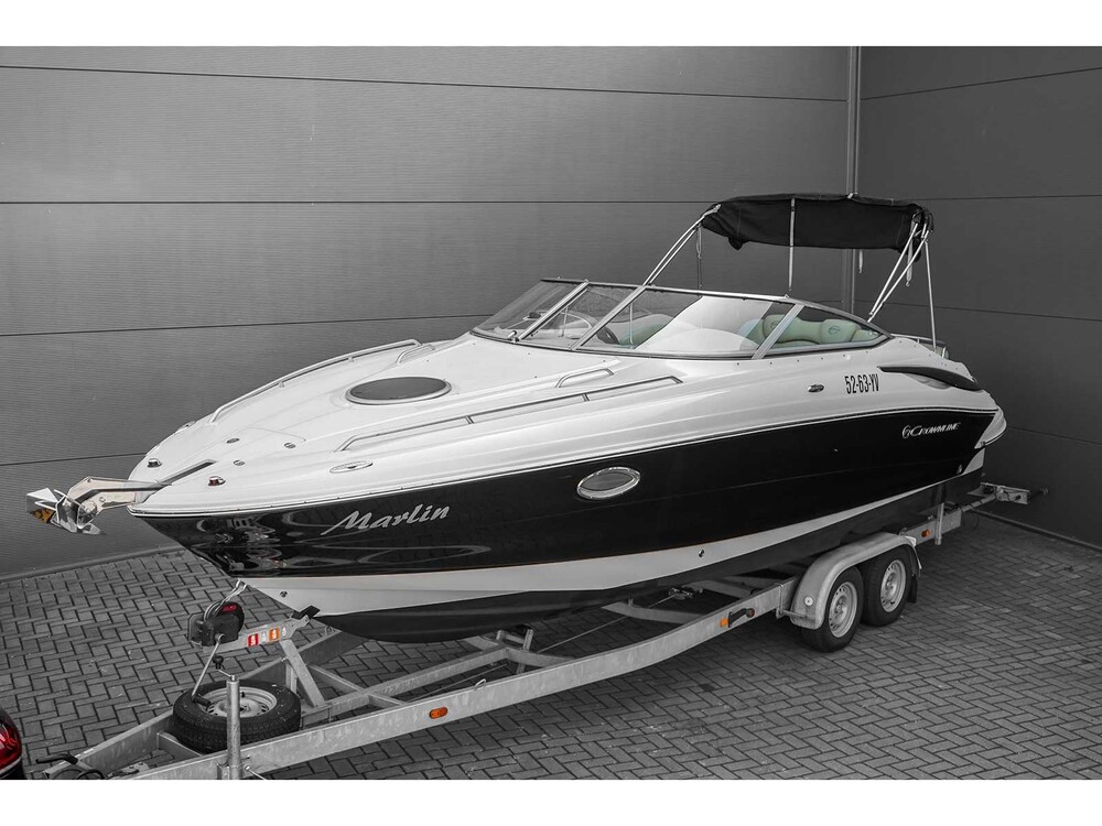 Crownline 266SC 2012 Speedboot (Mercruiser Motor 349,3PK) - (Trailer Harbeck BT3500M 62-WSJ-2)