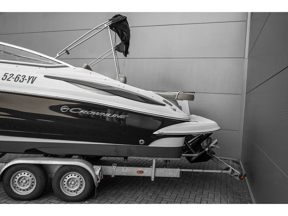 Crownline 266SC 2012 Speedboot (Mercruiser Motor 349,3PK) - (Trailer Harbeck BT3500M 62-WSJ-2)