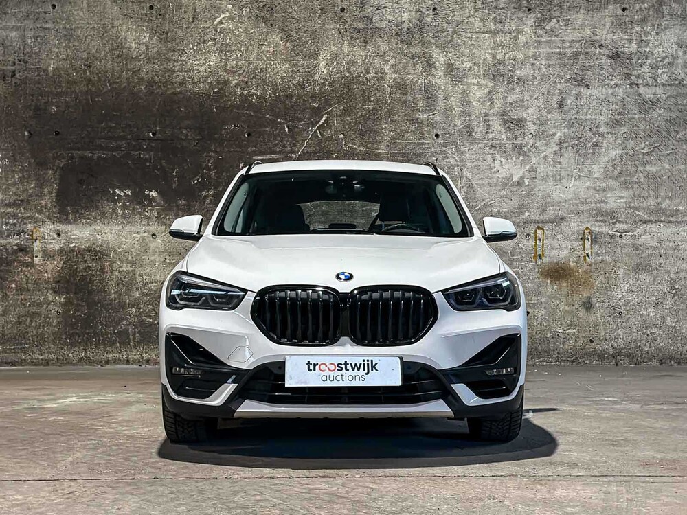BMW X1 sDrive20i Business Edition Plus 178hp 2022 (Original-NL), P-914-LJ