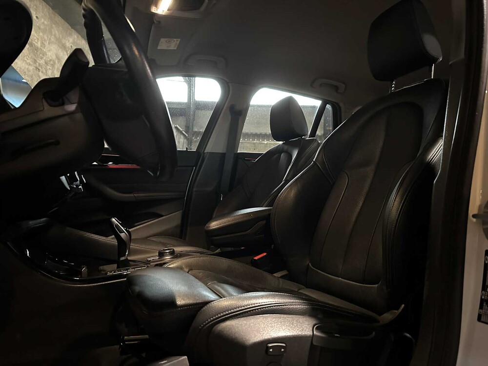 BMW X1 sDrive20i Business Edition Plus 178hp 2022 (Original-NL), P-914-LJ