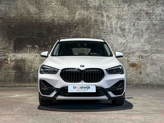 BMW X1 sDrive20i Business Edition Plus 178 PS 2022 (Original-NL), P-914-LJ