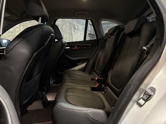 BMW X1 sDrive20i Business Edition Plus 178 PS 2022 (Original-NL), P-914-LJ
