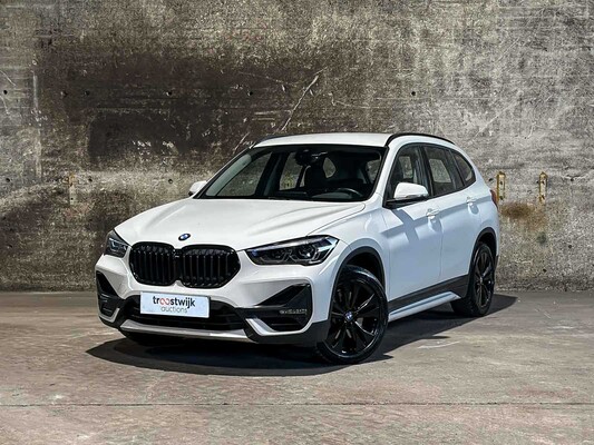 BMW X1 sDrive20i Business Edition Plus 178 PS 2022 (Original-NL), P-914-LJ