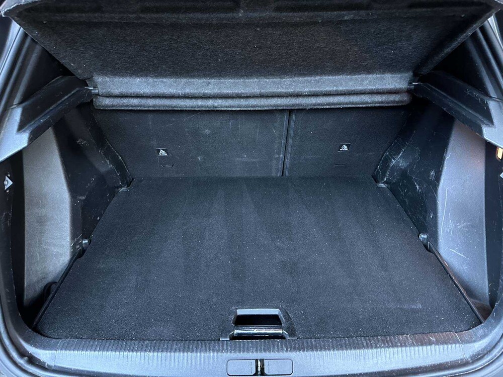 Peugeot 2008 1,2 PureTech GT-Line 131 PS 2020 (Original-NL + 1. Besitzer), H-379-PN