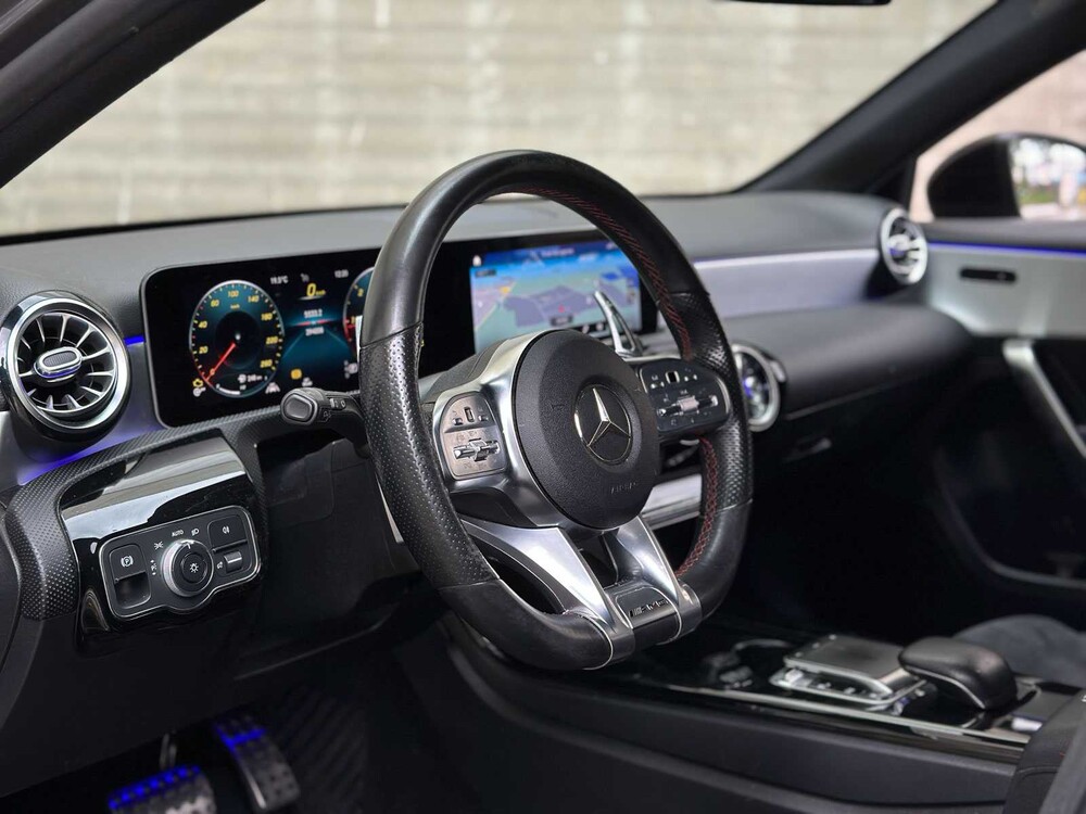 Mercedes-Benz A180 d Launch Edition Premium Plus 116pk 2019 A-Klasse, X-668-XH