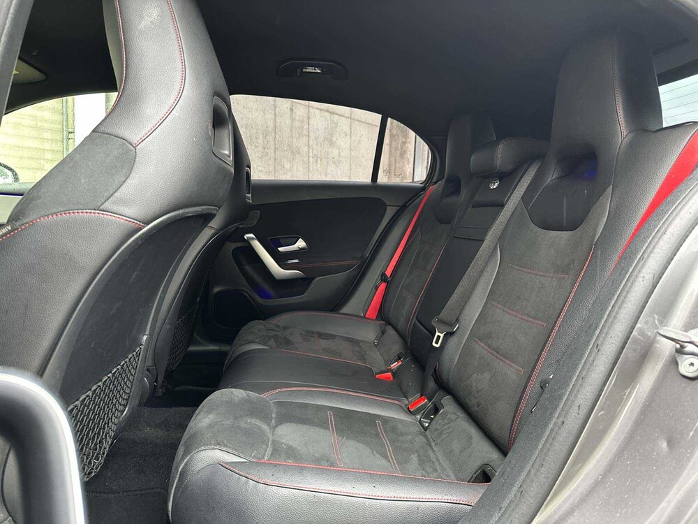 Mercedes-Benz A180 d Launch Edition Premium Plus 116pk 2019 A-Klasse, X-668-XH