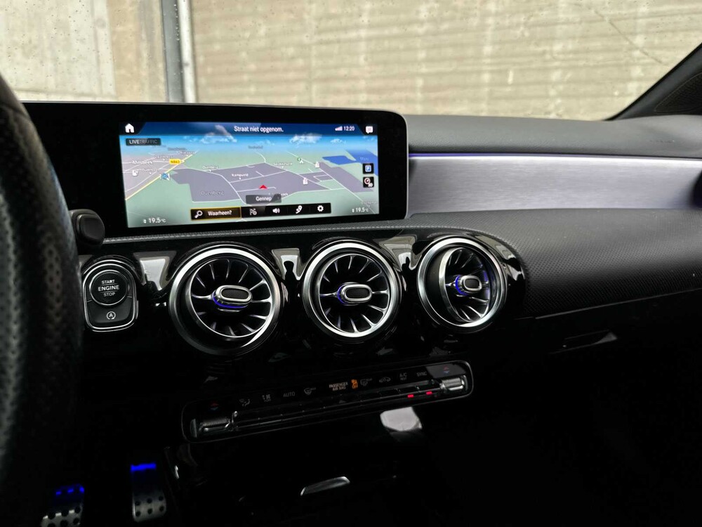 Mercedes-Benz A180 d Launch Edition Premium Plus 116pk 2019 A-Klasse, X-668-XH