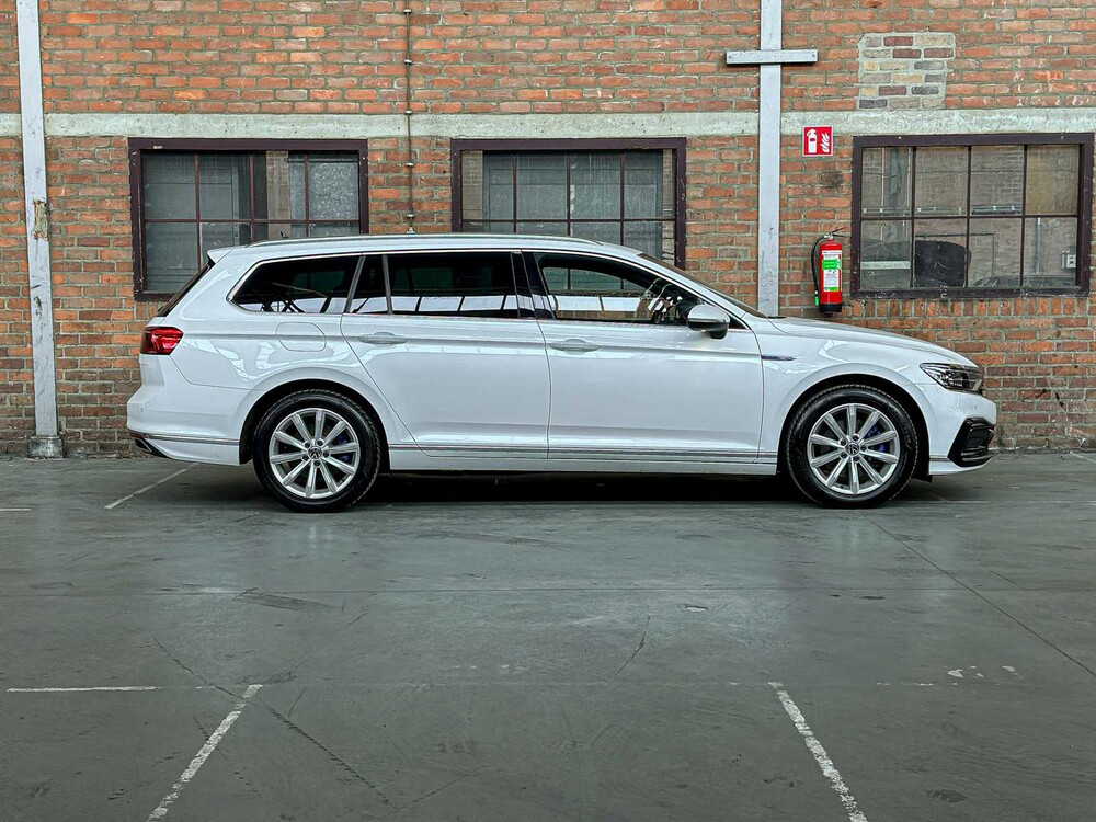 Volkswagen Passat Variant 1.4 TSI PHEV GTE Business 156hp 2021 (Original-NL+1st owner), K-814-XG