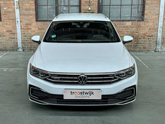 Volkswagen Passat Variant 1.4 TSI PHEV GTE Business 156hp 2021 (Original-NL+1st owner), K-814-XG