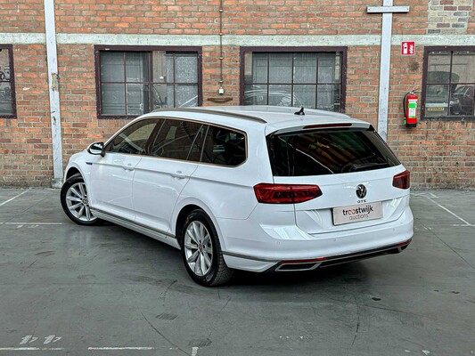 Volkswagen Passat Variant 1.4 TSI PHEV GTE Business 156hp 2021 (Original-NL+1st owner), K-814-XG