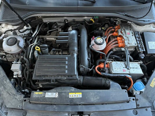 Volkswagen Passat Variant 1.4 TSI PHEV GTE Business 156hp 2021 (Original-NL+1st owner), K-814-XG