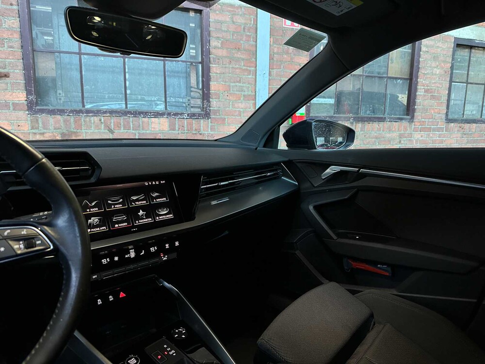 Audi A3 Sportback 35 TFSI Business Edition 150 PS 2020 (Original-NL + 1. Besitzer), J-594-JG