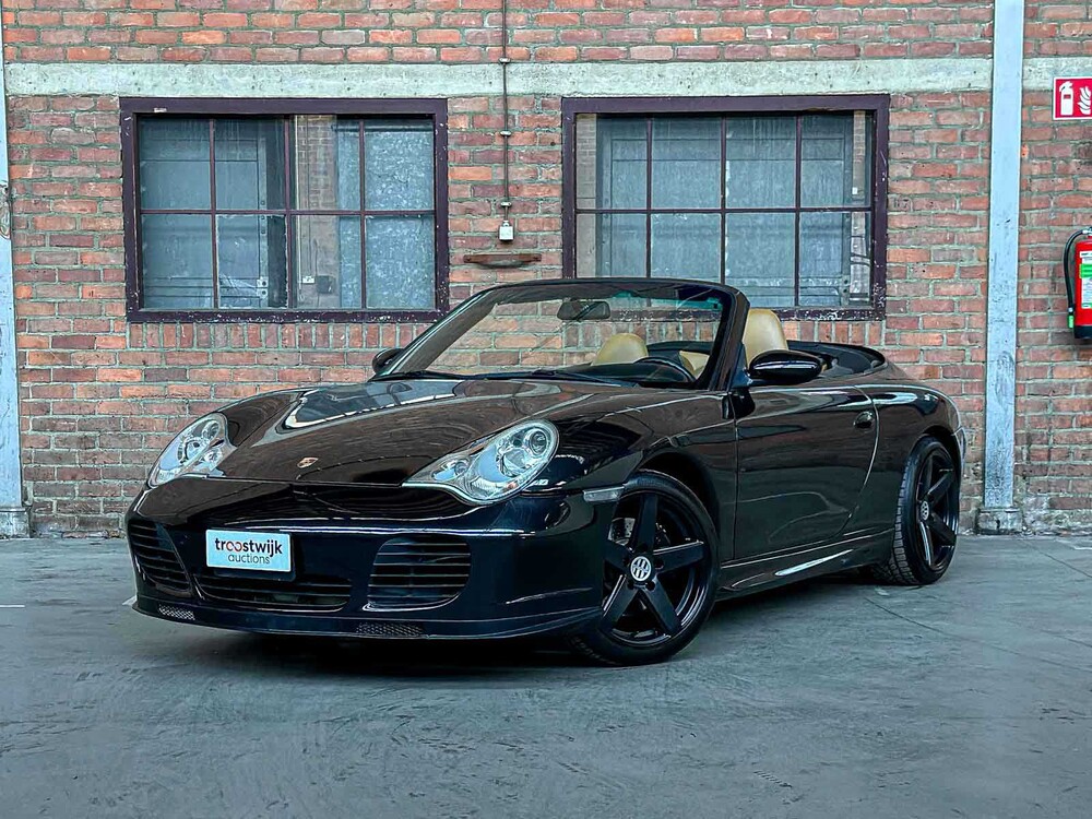 Porsche 911 Carrera Cabriolet 3.6 996 320pk 2004 HANDGESCHAKELD -Youngtimer-