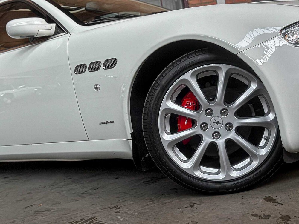Maserati Quattroporte 4.2 V8 Executive GT 401pk 2007 Youngtimer