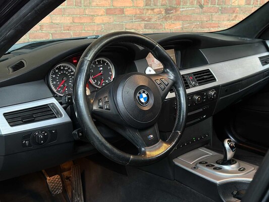 BMW M5 5.0 V10 500pk 2006 E60 5-serie