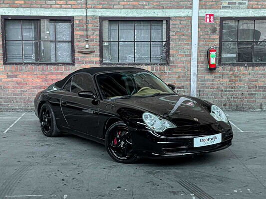 Porsche 911 Carrera 4 Cabriolet 3.6 996 320pk 2002 Youngtimer HANDGESCHAKELD