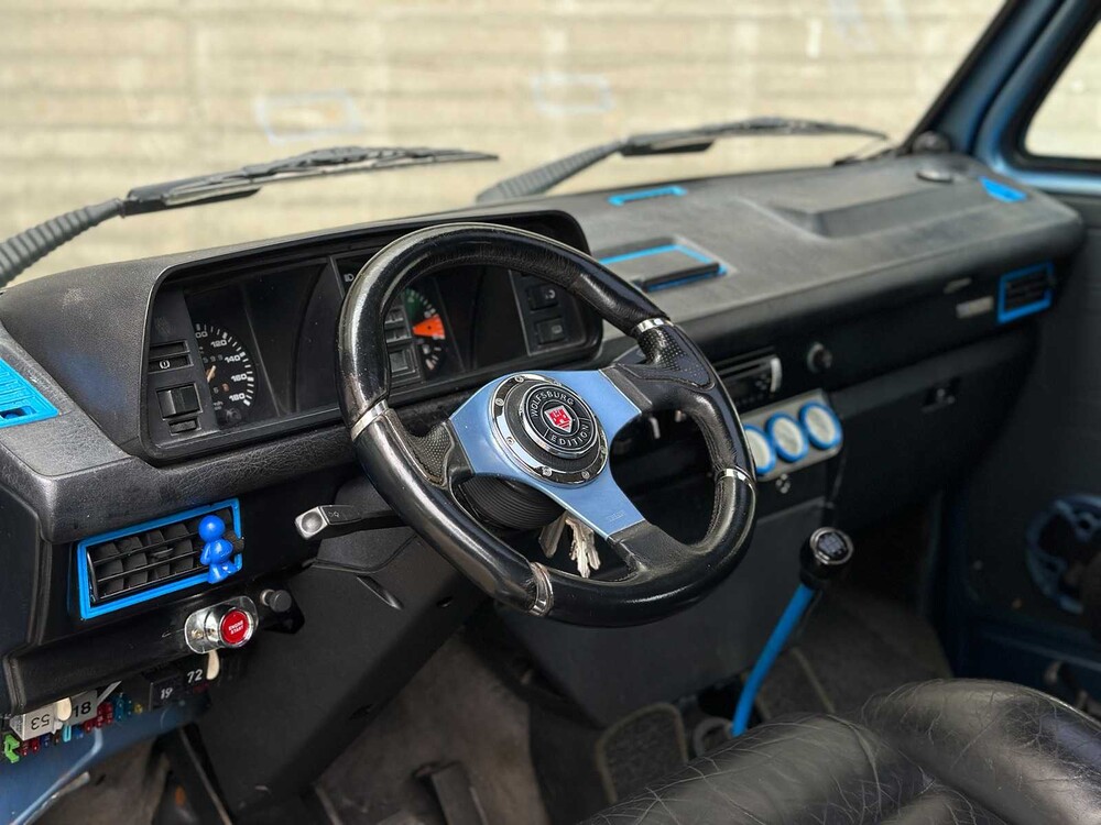 Volkswagen CARAVELLE (2.0L Motor Golf GTI) 7-Persoons 1986 Camper, 61-HRD-9