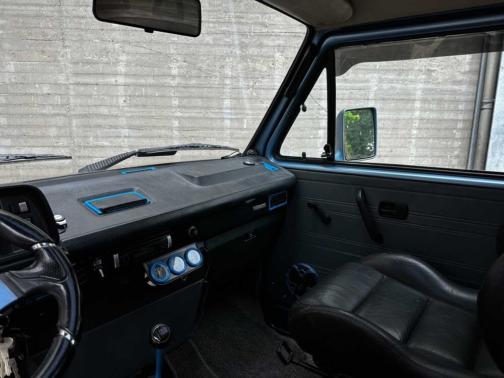Volkswagen CARAVELLE (2.0L Motor Golf GTI) 7-Persoons 1986 Camper, 61-HRD-9