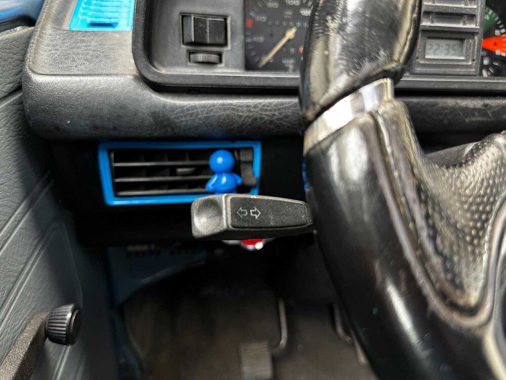 Volkswagen CARAVELLE (2.0L Motor Golf GTI) 7-Persoons 1986 Camper, 61-HRD-9
