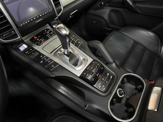 Porsche Cayenne Turbo 4.8 V8 500PK 2010 38.000KM!