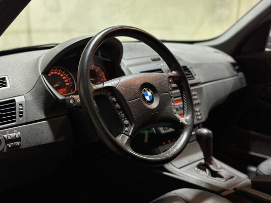 BMW X3 3.0i Executive 231pk 2004 (Automaat), 76-GTF-3