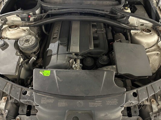 BMW X3 3.0i Executive 231pk 2004 (Automaat), 76-GTF-3