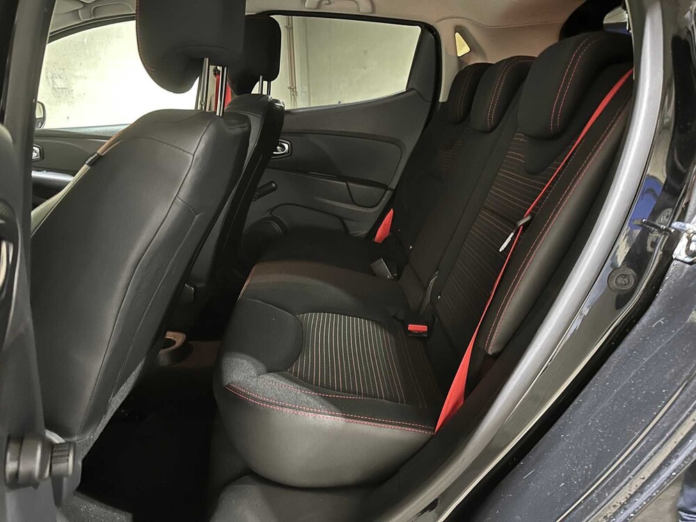 Renault Clio 1.6 R.S. Trophy 220pk 2016, K-787-PD