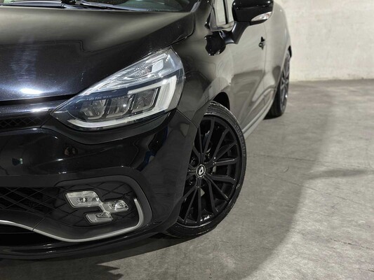 Renault Clio 1.6 R.S. Trophy 220pk 2016, K-787-PD