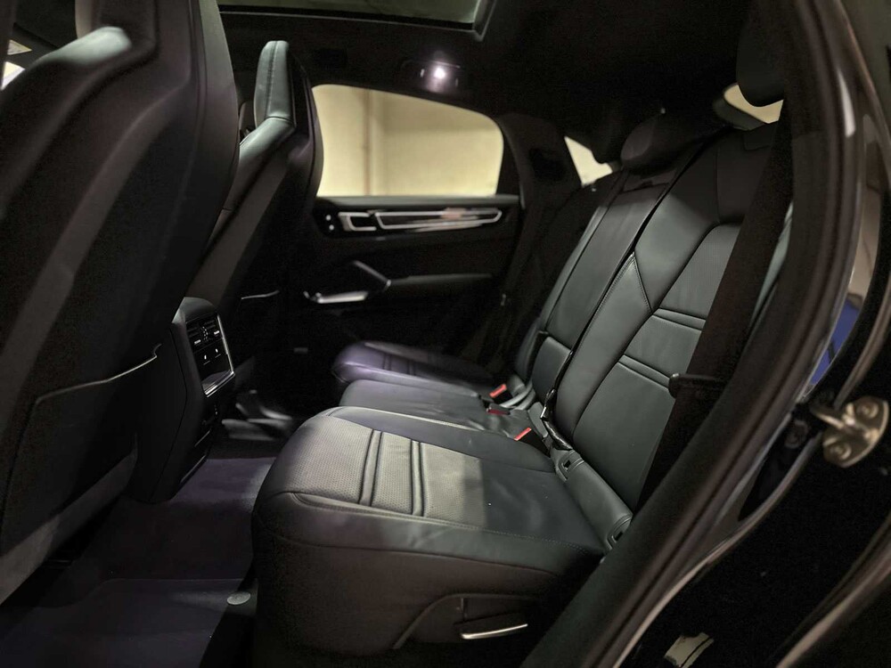 Porsche Cayenne Coupe Turbo 4.0 V8 549pk 2019, J-757-HF