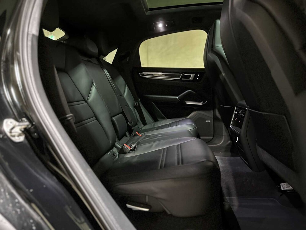 Porsche Cayenne Coupe Turbo 4,0 V8 549 PS 2019, J-757-HF