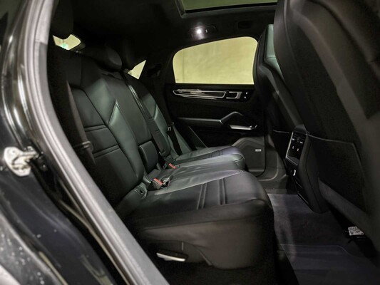 Porsche Cayenne Coupe Turbo 4,0 V8 549 PS 2019, J-757-HF