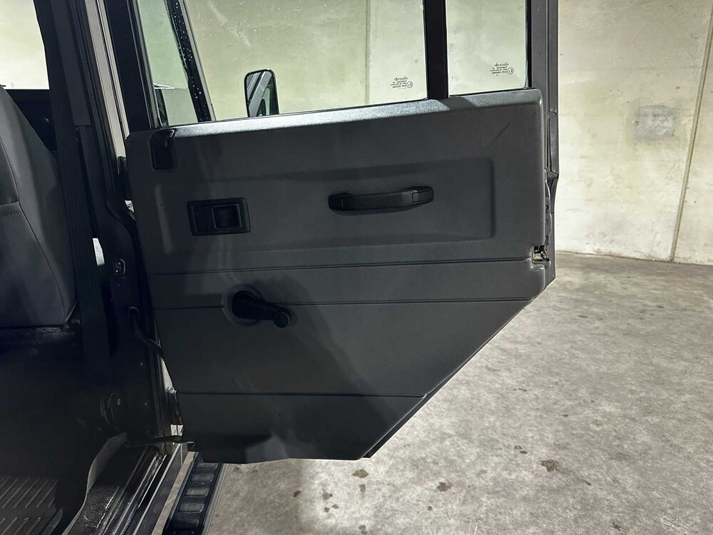 Land Rover Defender 2.5 TS5 110 SW S 122 PS 2003, JRZ-71-L Youngtimer