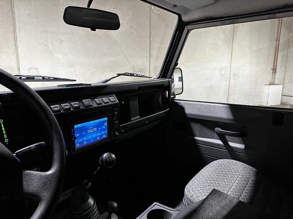 Land Rover Defender 2.5 TS5 110 SW S 122pk 2003, JRZ-71-L Youngtimer