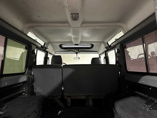 Land Rover Defender 2.5 TS5 110 SW S 122pk 2003, JRZ-71-L Youngtimer