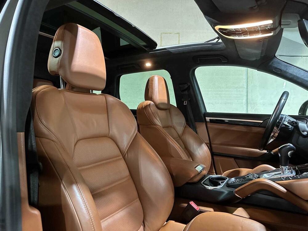 Porsche Cayenne Turbo 4,8 V8 520 PS 2017 Sport-Chrono