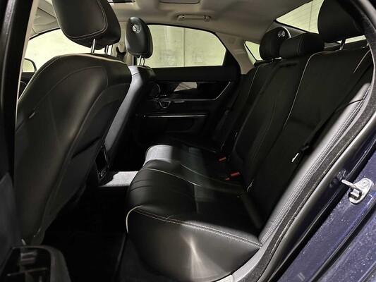 Jaguar XJ 3.0 D Premium Luxury 300 PS 2016, RV-612-X