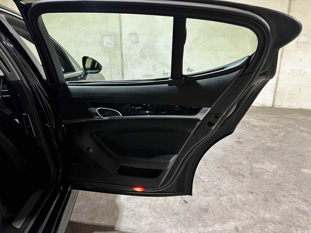 Porsche Panamera S 4.8 V8 405 PS 2011