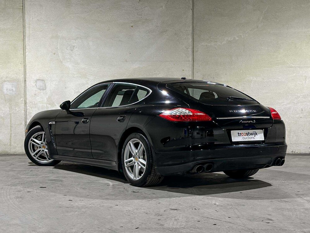 Porsche Panamera S 4.8 V8 405 PS 2011